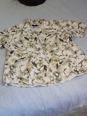 Men's Short-Sleeve Tropical Print Shirt - White/Green
